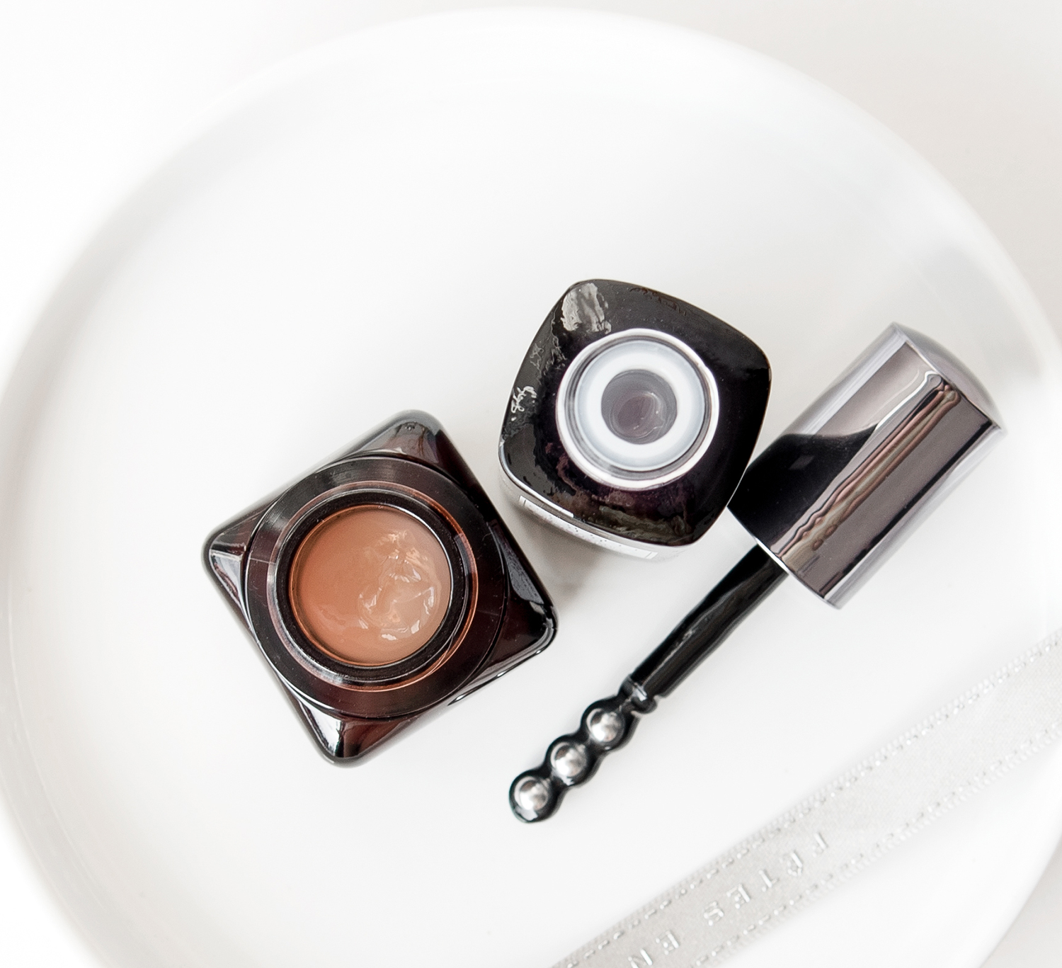 Estee Lauder Advanced Night Repair Eye Cream by The Skinny Scout