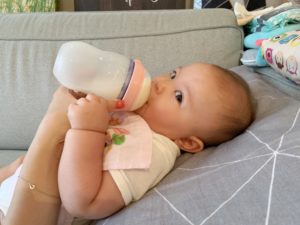 how to wean baby from latching comotomo bottle